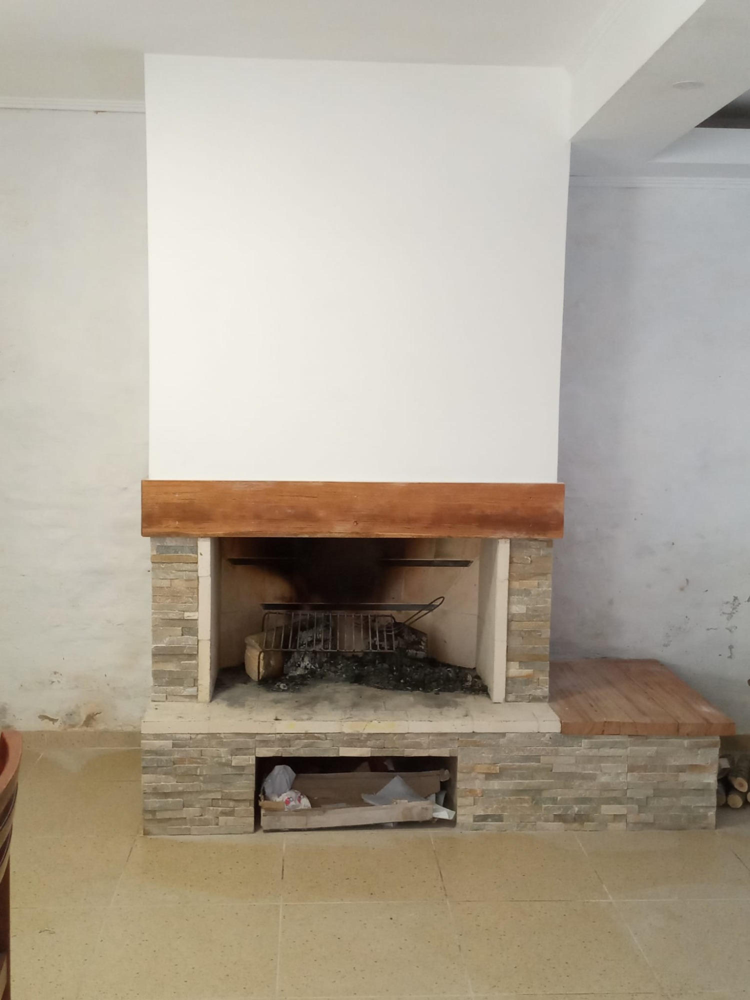 CONSTRUCCIONES DOUGLAS  