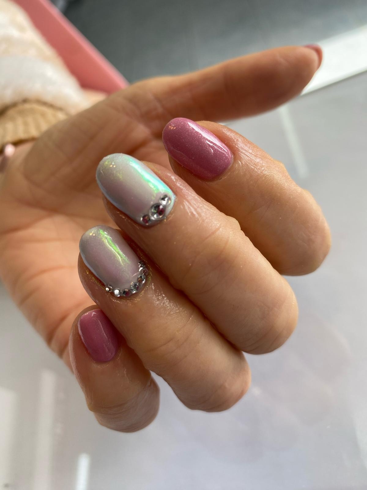 MERAKI STUDIO  Kapping, strass y efecto aurora