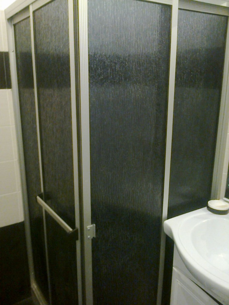 VIDRIERIA Y ALUMINIO  