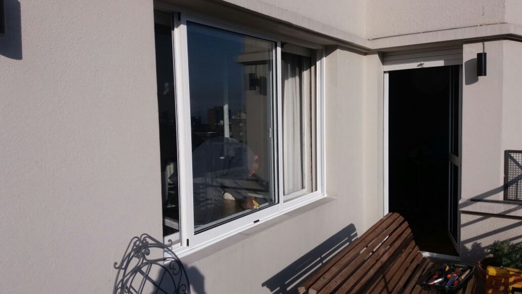 VIDRIERIA Y ALUMINIO  