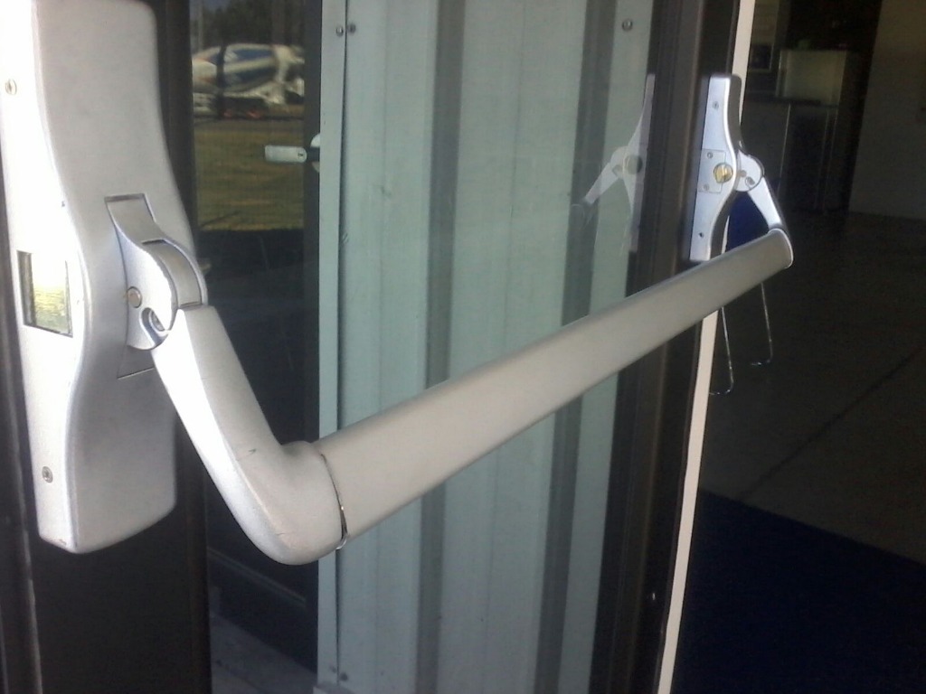 VIDRIERIA Y ALUMINIO  