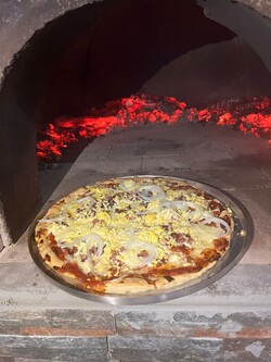 Comipaso y Pizzería Toto 