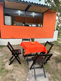 Comipaso y Pizzería Toto 