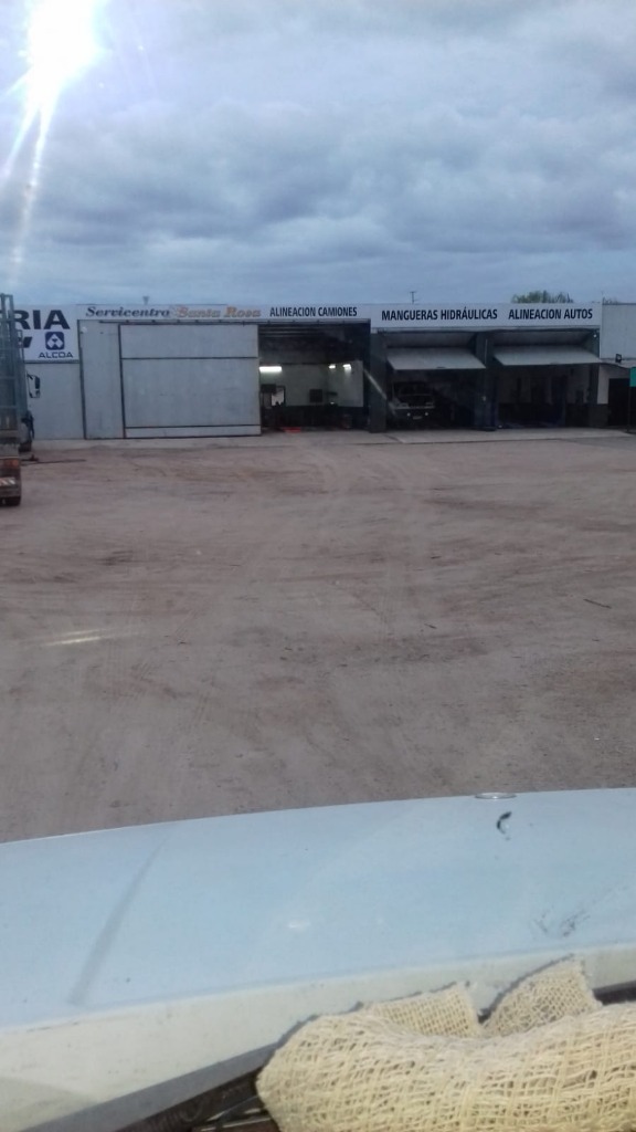 SERVICENTRO SANTA ROSA  