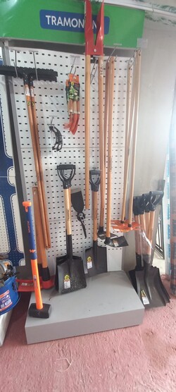 BARRACA Y FERRETERIA LA ORIENTAL BARRACA Y FERRETERIA LOS 3