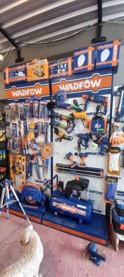 BARRACA Y FERRETERIA LA ORIENTAL BARRACA Y FERRETERIA LOS 3