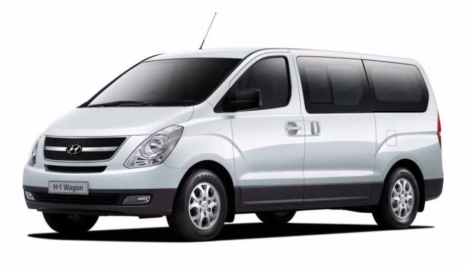POTENZA RENT A CAR Hyundai H1 9 pasajeros, 7 maletas, 4 tanques, A/C, DH, vidrio
