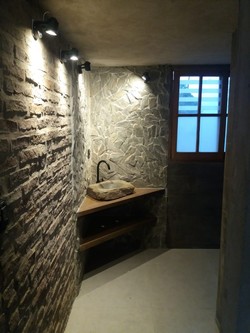 INSTALACIONES ELÉCTRICAS F B 