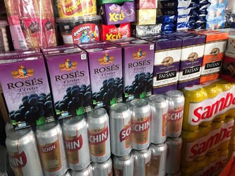 ALIMENTO PARA MASCOTAS M Y J 