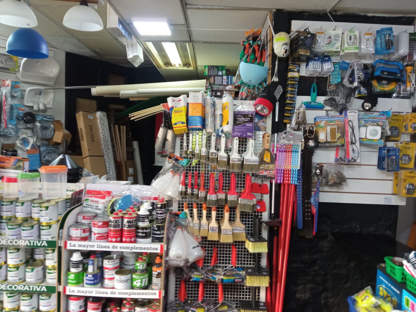 FERRETERÍA MONTEVIDEO Pintura y accesorios  