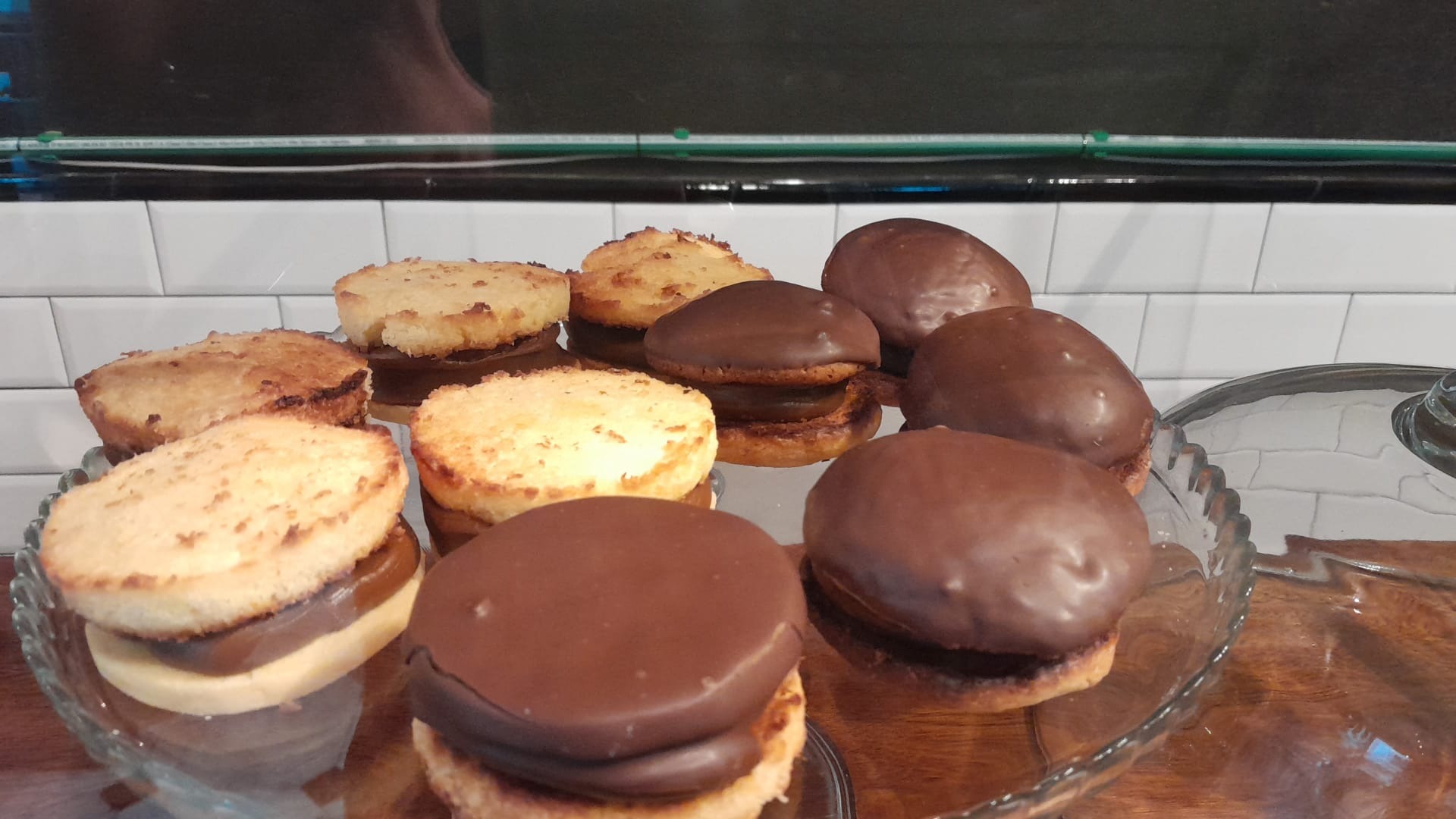 ROTISERÍA PAUSA Alfajores 