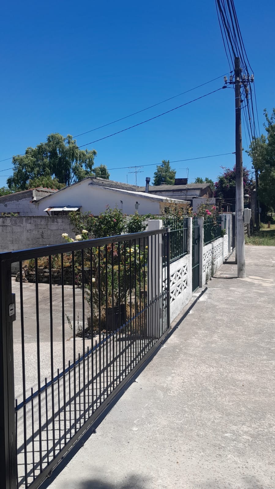 Hierro Tech Construcciones Hierro Tech Construcciones CONSTRUCCIONES TECHOS
PARRILLAS
CONSTRUCCIONES GAL