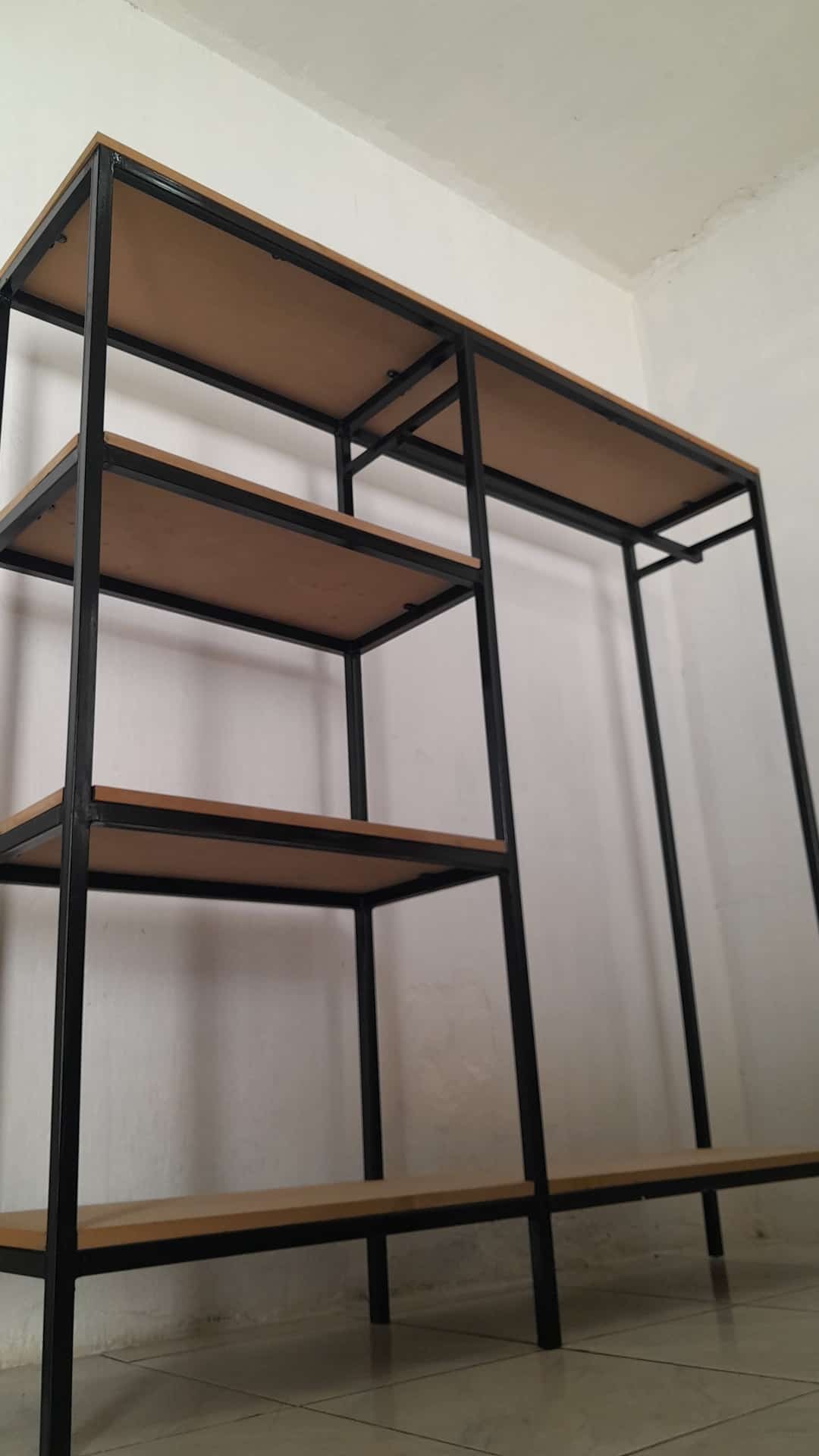 Hierro Tech Construcciones Hierro Tech Construcciones CONSTRUCCIONES TECHOS
PARRILLAS
CONSTRUCCIONES GAL