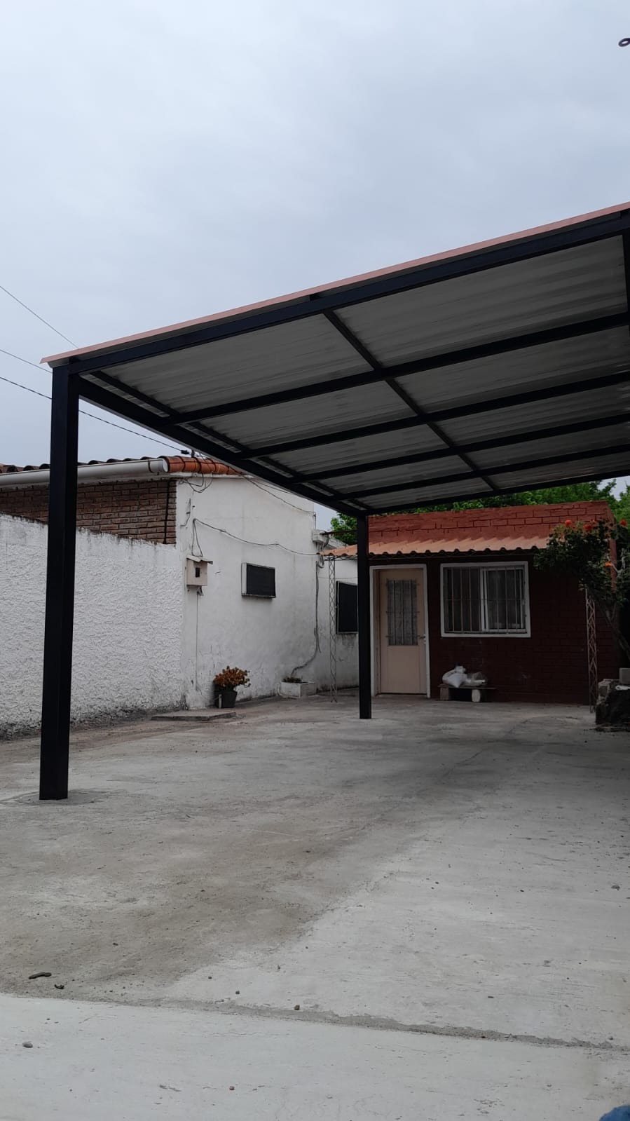 Hierro Tech Construcciones Hierro Tech Construcciones CONSTRUCCIONES TECHOS
PARRILLAS
CONSTRUCCIONES GAL