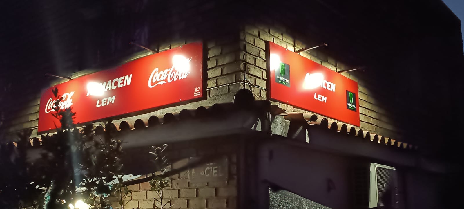 IMPRESIONES DIGITALES CANELONES cartel  iluminacion