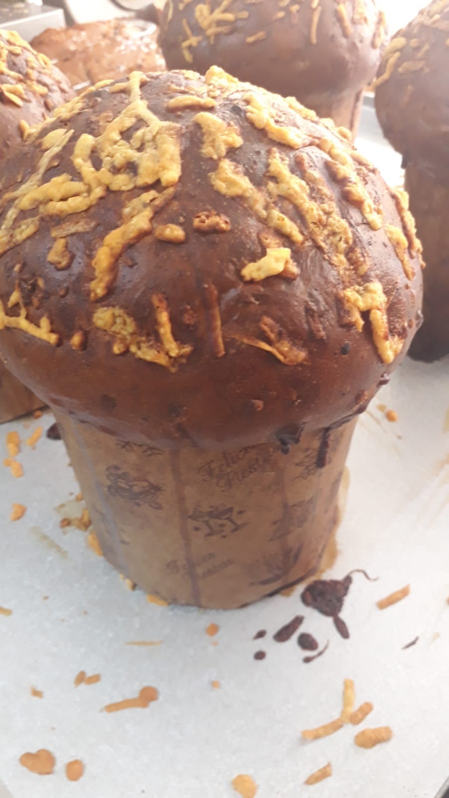 EL GOLOSITO  Pan salado con salchicha parrillera y provolone