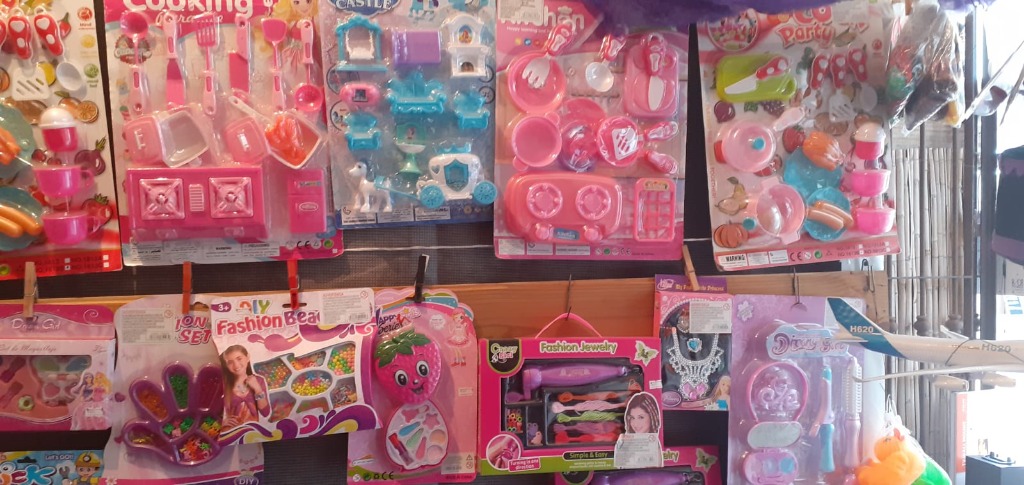 EL RINCÓN DE LOS PEQUES  