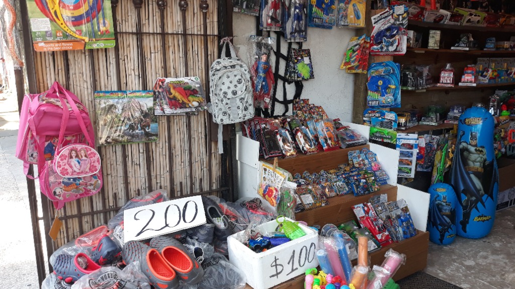 EL RINCÓN DE LOS PEQUES  