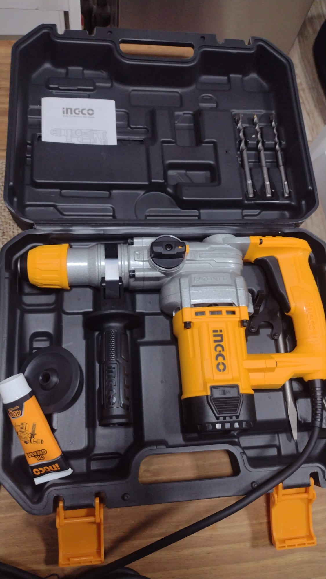 FERRETERIA FERRE LEZICA FERRETERIA FERRE LEZICA Sanitaria 
Pintureria 
Albañileria 
Jardinería 
He