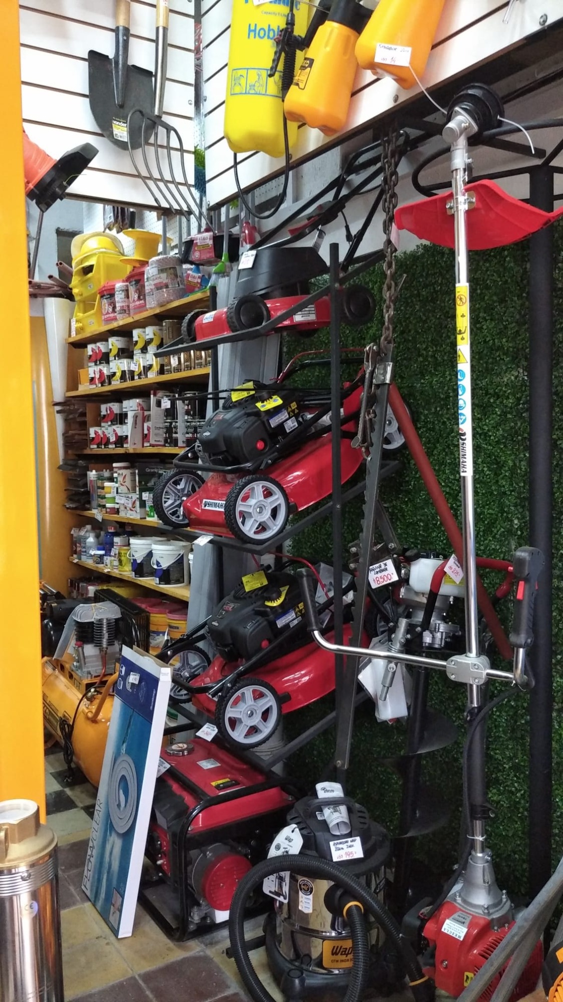 FERRETERIA EL LABRADOR  