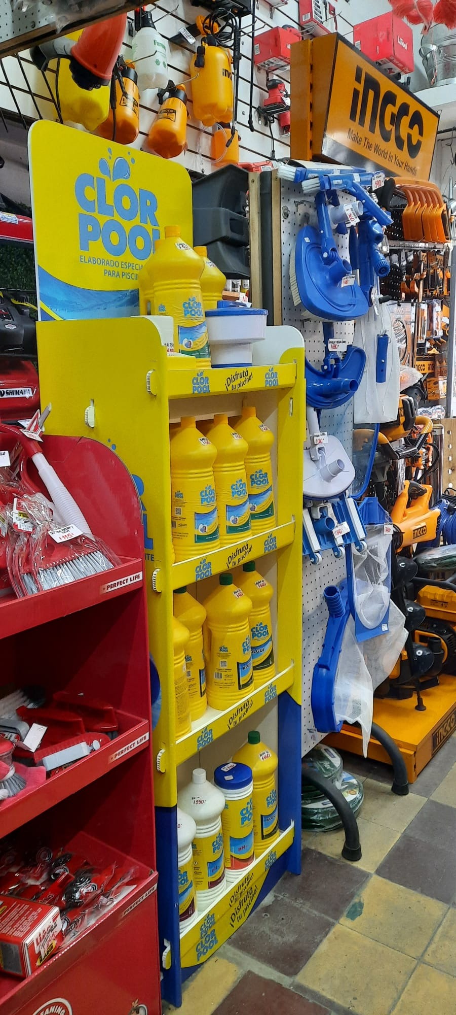 FERRETERIA EL LABRADOR  