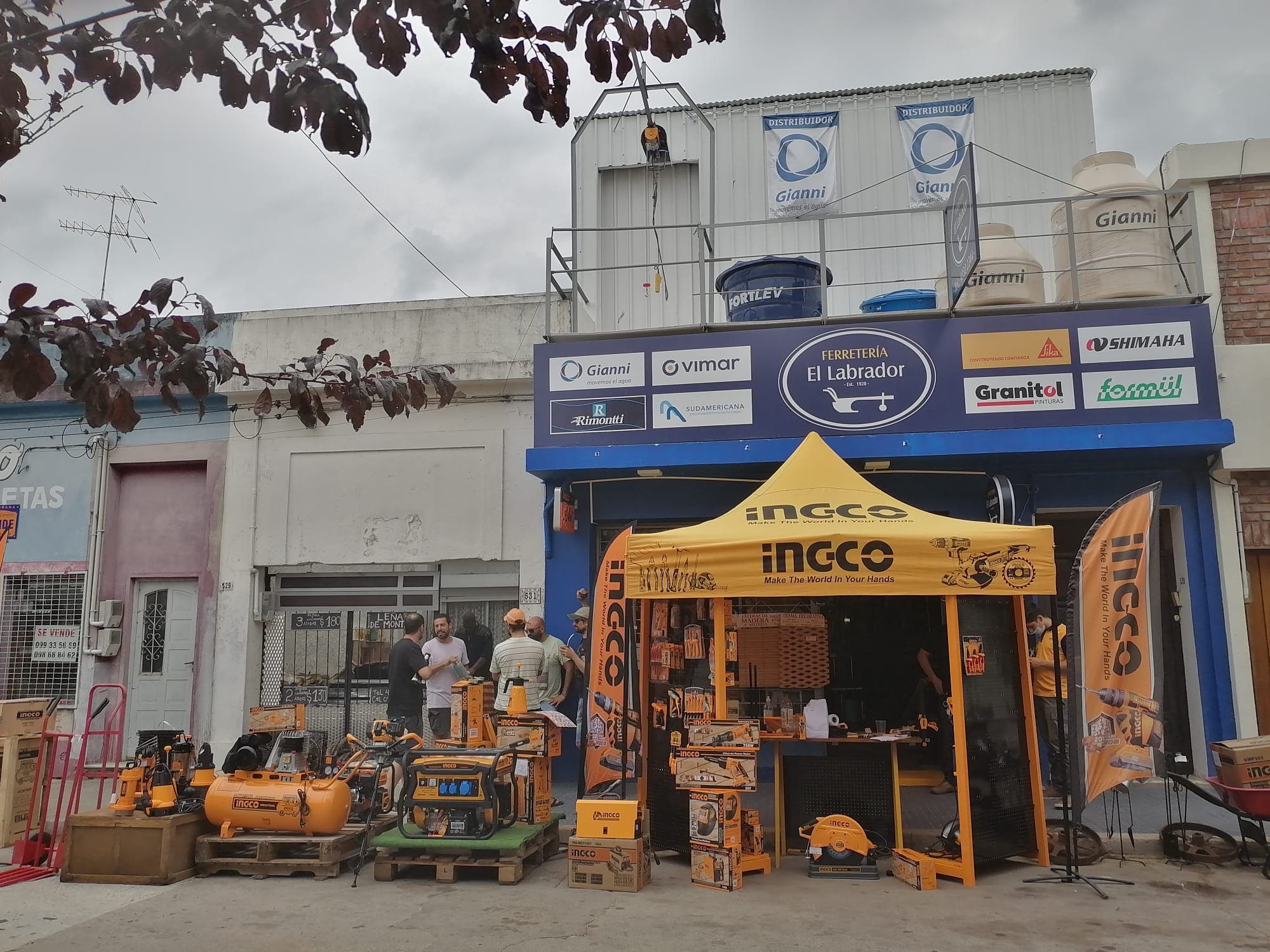 FERRETERIA EL LABRADOR  
