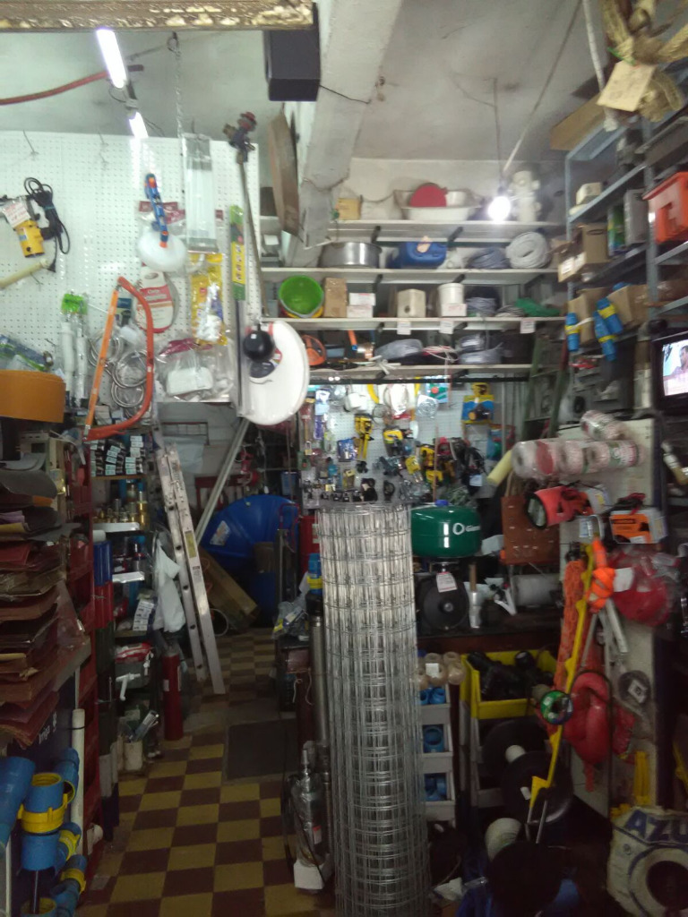 FERRETERIA EL LABRADOR  