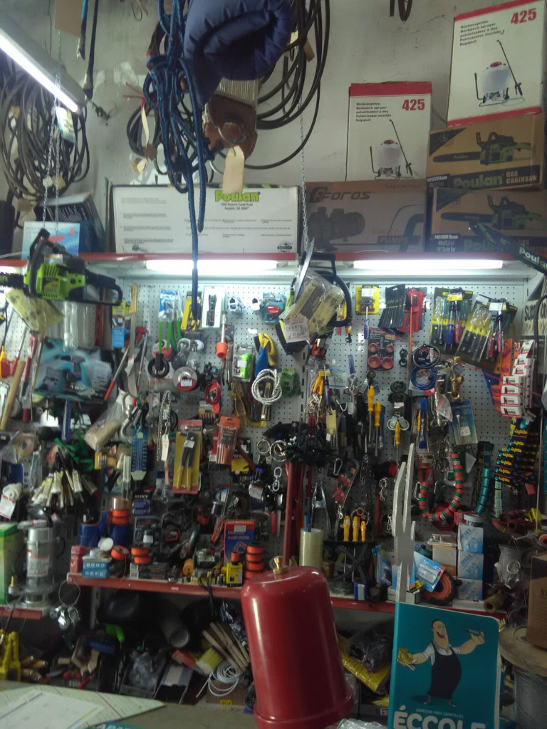 FERRETERIA EL LABRADOR  