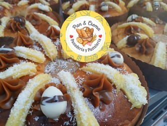PANADERÍA Y CONFITERIA PAN Y CREMA 
