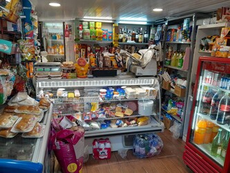 AUTOSERVICIO LO DE LORE MARTIN 