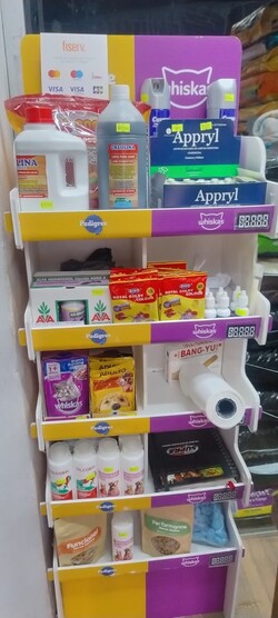 BIGOTES Y PATAS LAS PIEDRAS 