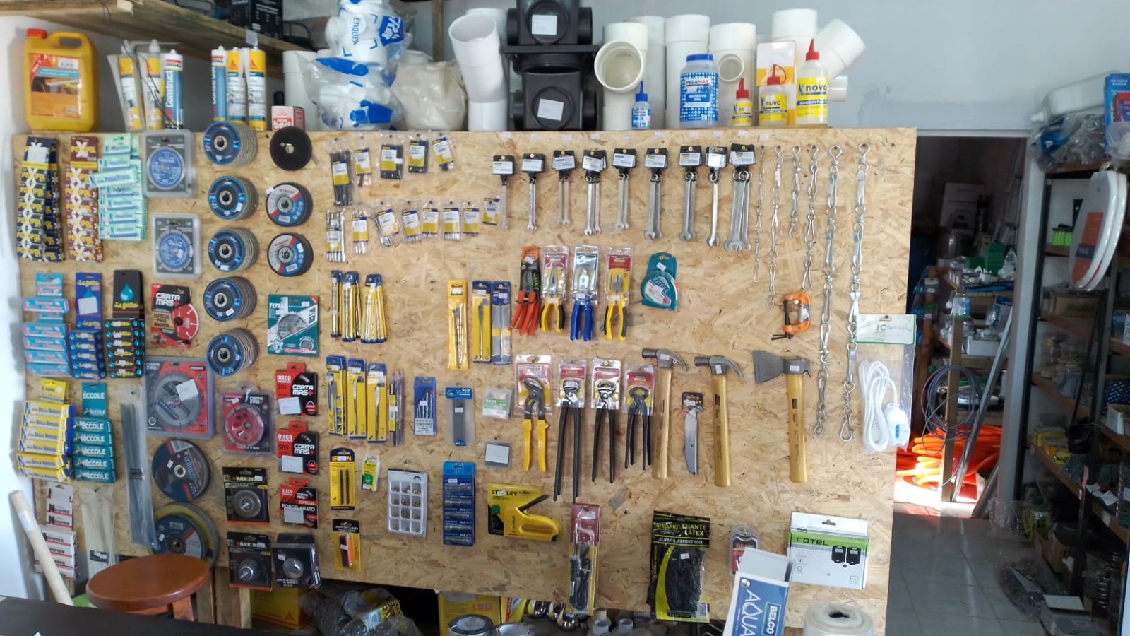 MG BARRACA DE MATERIALES  