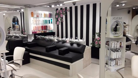 ELBA'S BEAUTY SALON UNISEX 