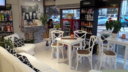 ELBA'S BEAUTY SALON UNISEX 