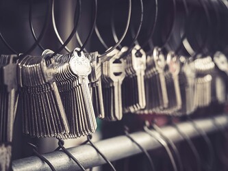 HERRERÍA Y CERRAJERÍA JAVIER CASAS HERRERÍA Y CERRAJERÍA JAVIER CASAS