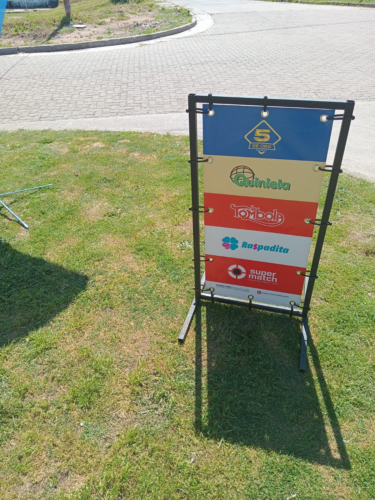 LOS TITANES AUTOSERVICE  