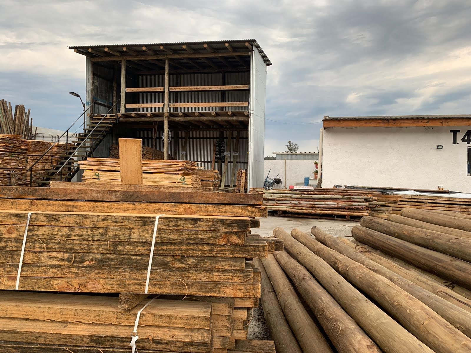 MADERAS BARRACA LA FLIA  