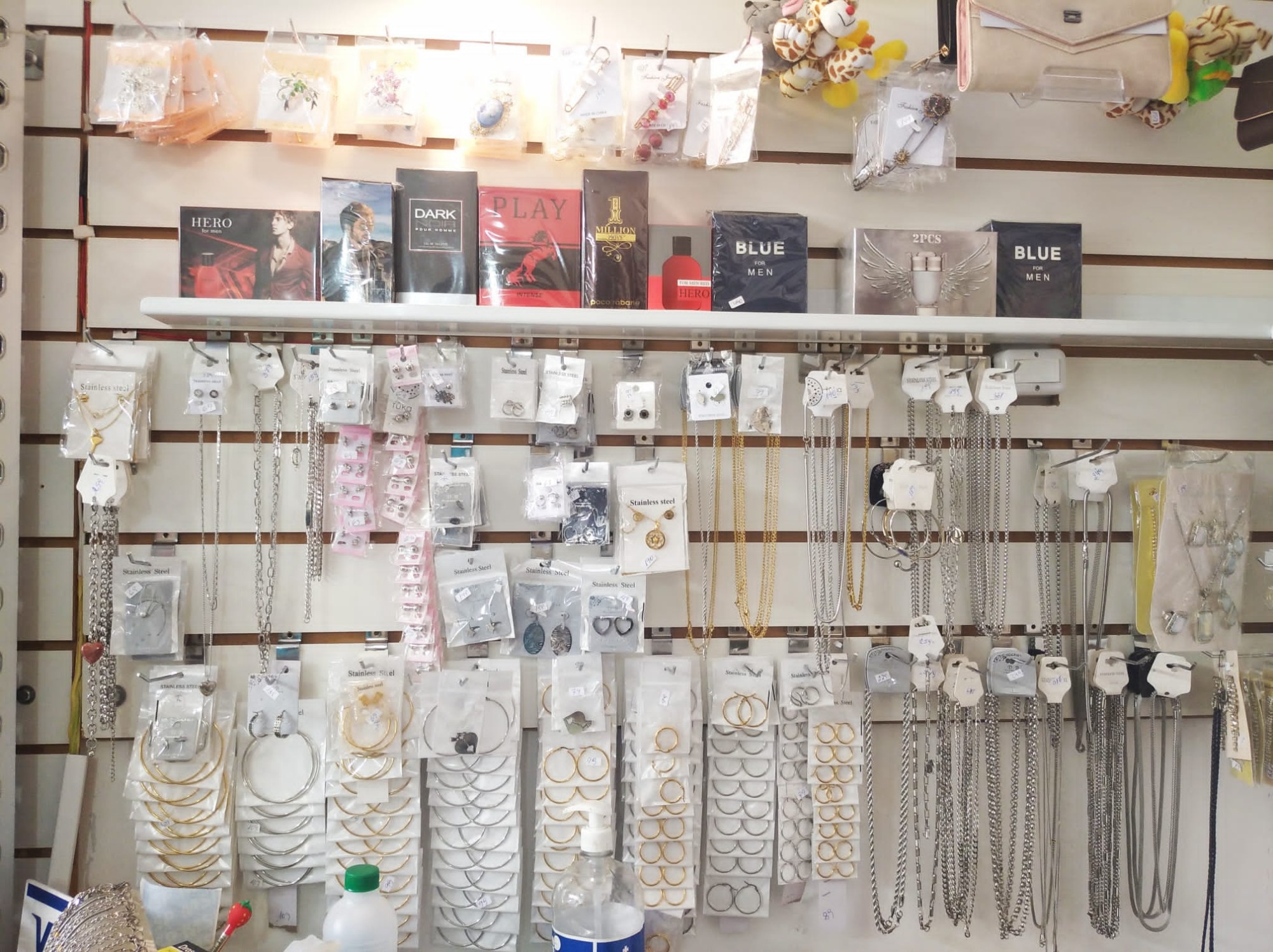 REGALERIA LAS FLORES  