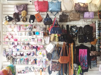 REGALERIA LAS FLORES 