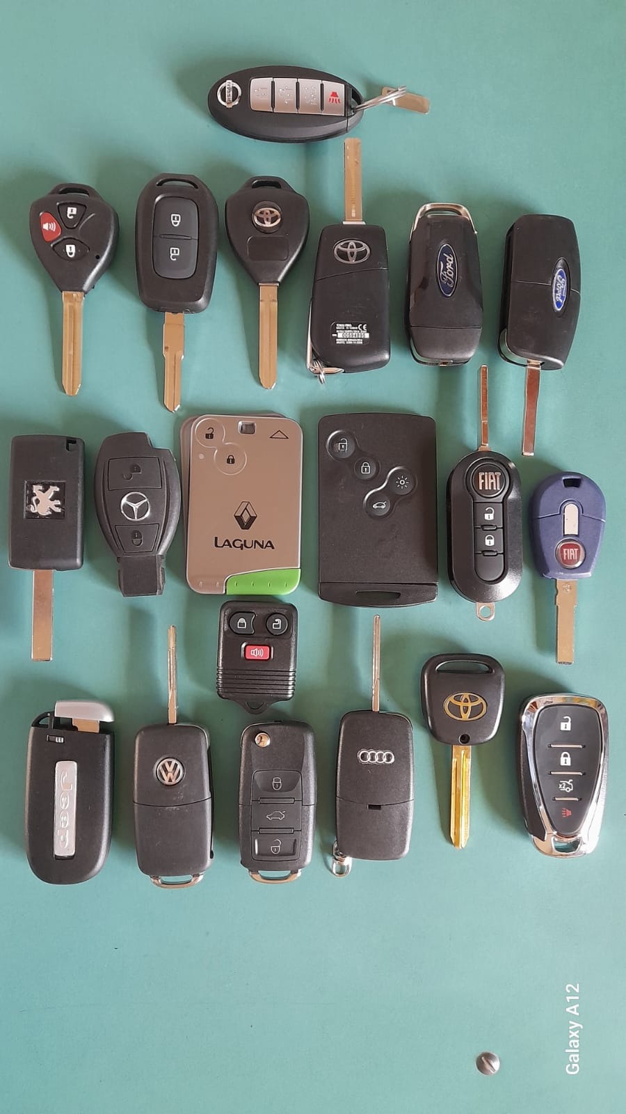 TALLER DE LOS SANTOS CERRAJERÍA AUTOMOTRIZ Y LLAVES CODIFICADAS  