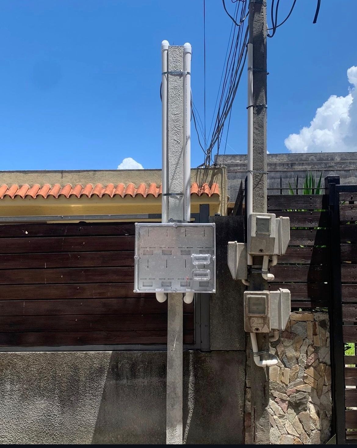 MEGA ELECTRICISTAS MEGA ELECTRICISTAS Electricista en Ciudad de la Costa
Autorizado por 