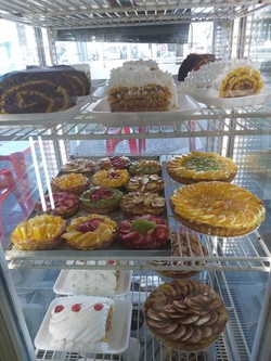 PANADERIA Y ROTISERIA ALGO MAS 