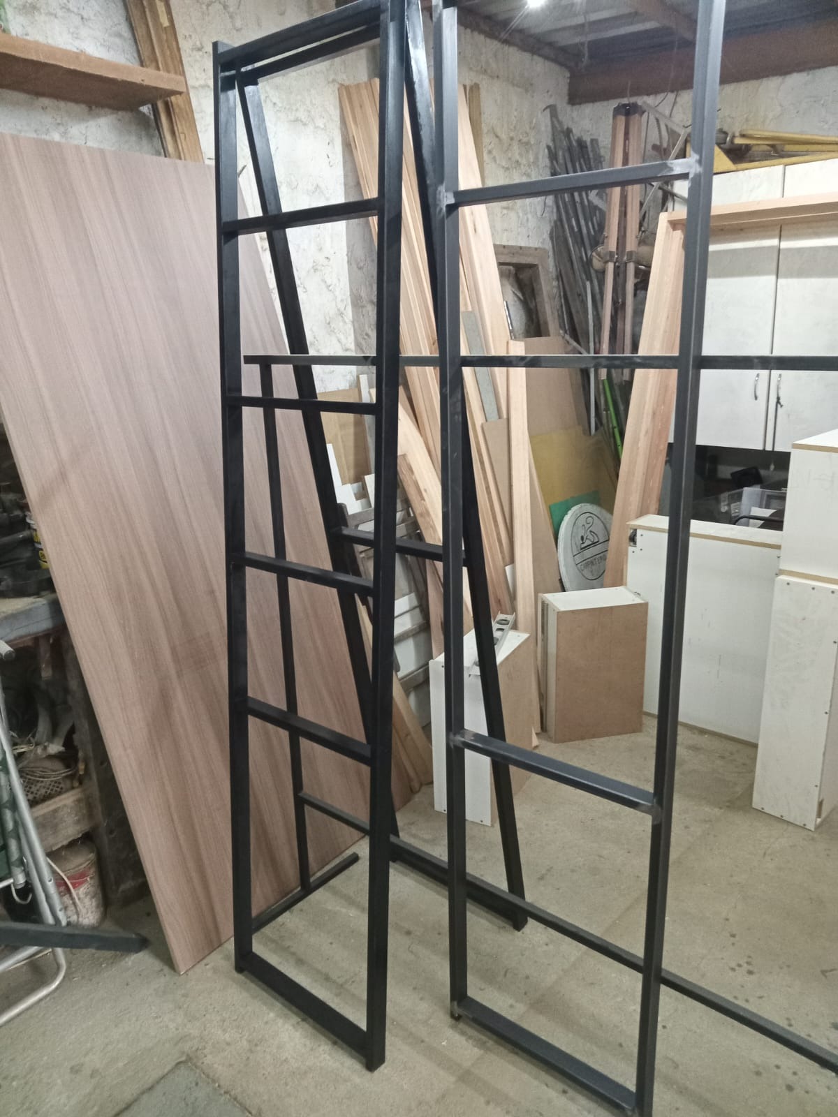 Carpintero a Medida Jorge González CARPINTERO A MEDIDA Herrería