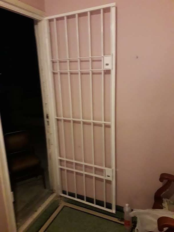 Carpintero a Medida Jorge González CARPINTERO A MEDIDA Herrería