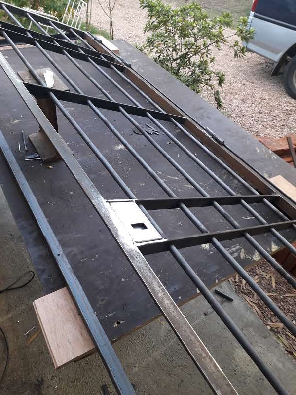 Carpintero a Medida Jorge González CARPINTERO A MEDIDA Herrería