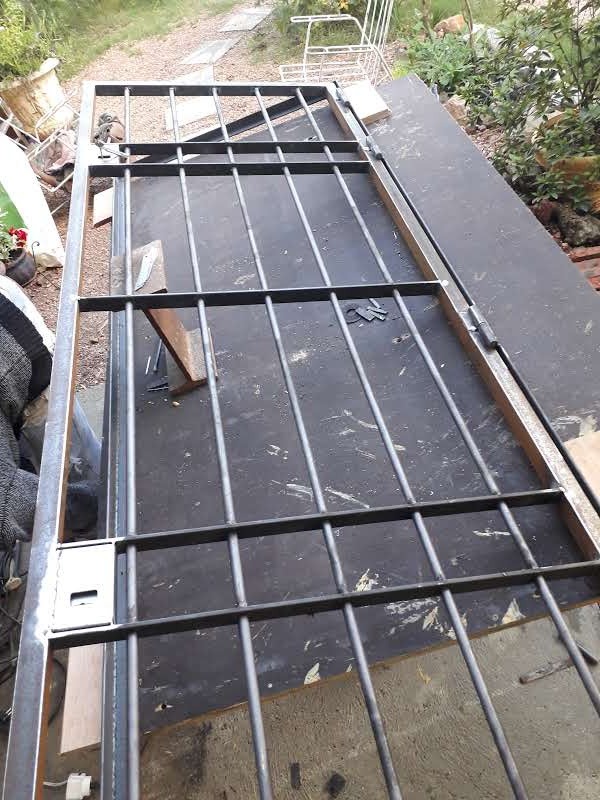 Carpintero a Medida Jorge González CARPINTERO A MEDIDA Herrería