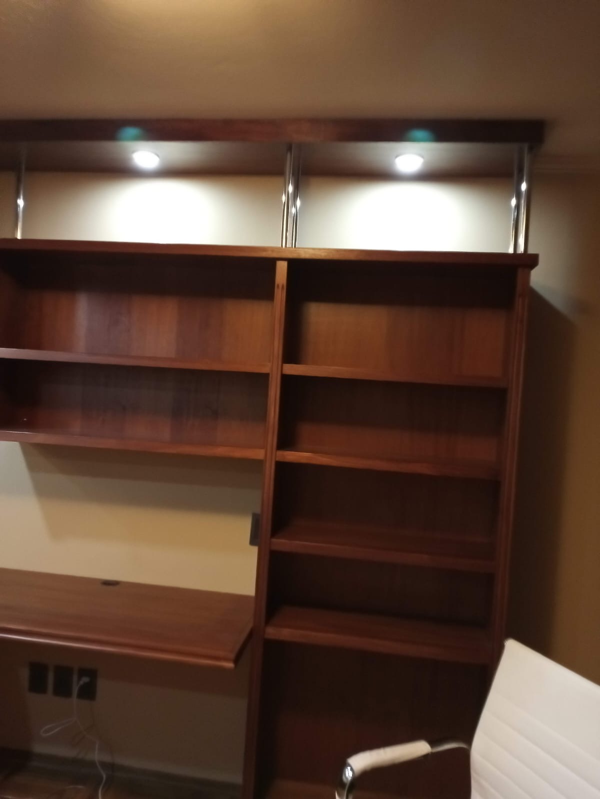 Carpintero a Medida Jorge González CARPINTERO A MEDIDA Carpintería 
Muebles a medida