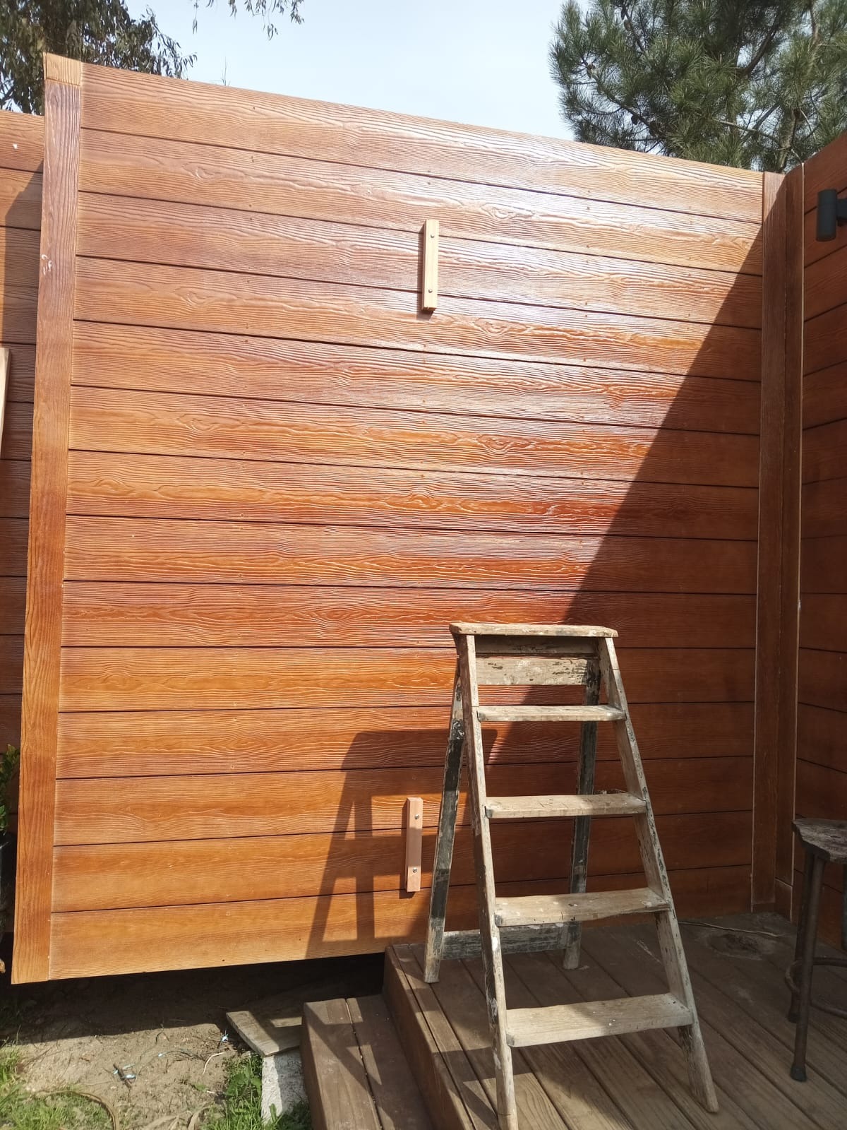 Carpintero a Medida Jorge González CARPINTERO A MEDIDA Carpintería 
Trabajos a medida