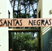 SANTAS NEGRAS
