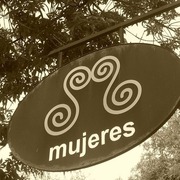 MUJERES